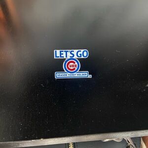 NWOT Chicago Cubs Pin